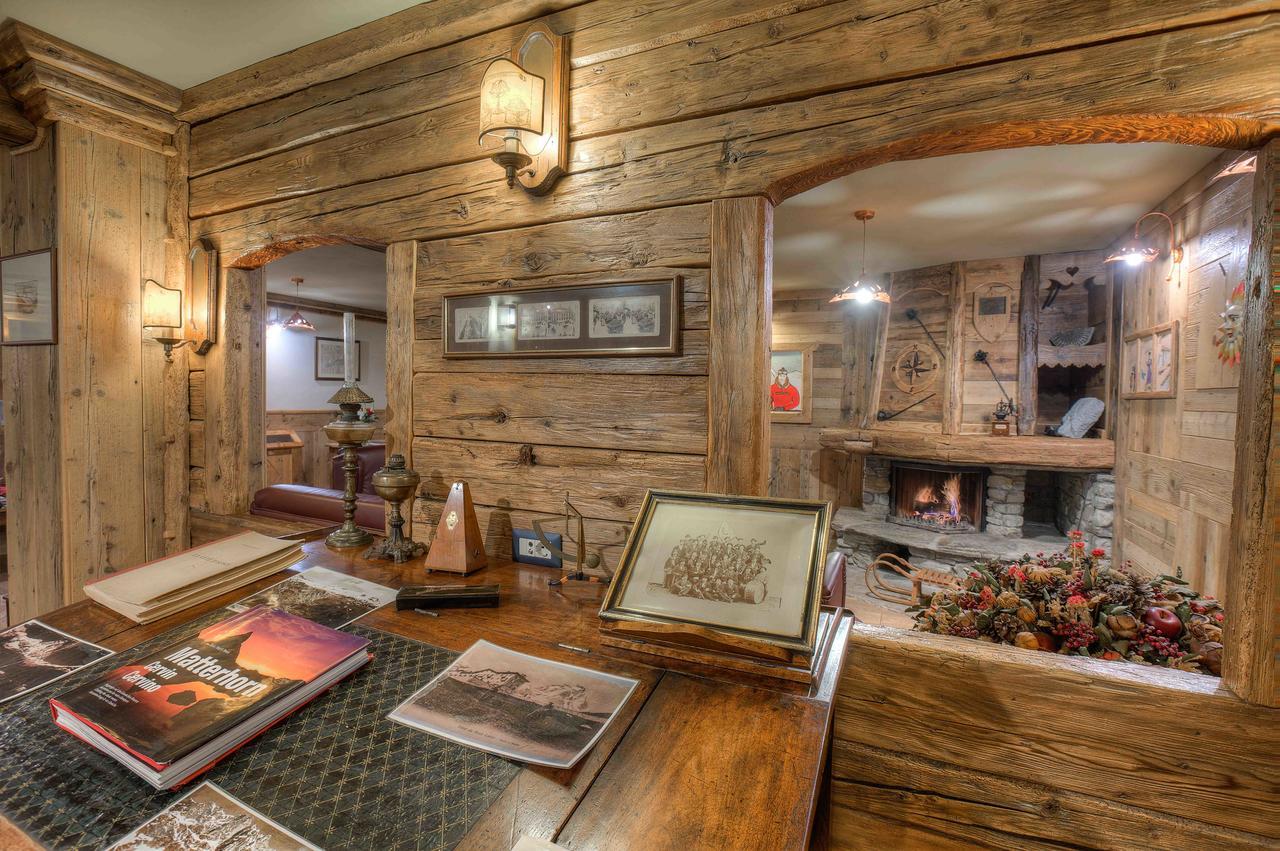 Hotel Meuble Mon Reve Breuil-Cervinia Bagian luar foto