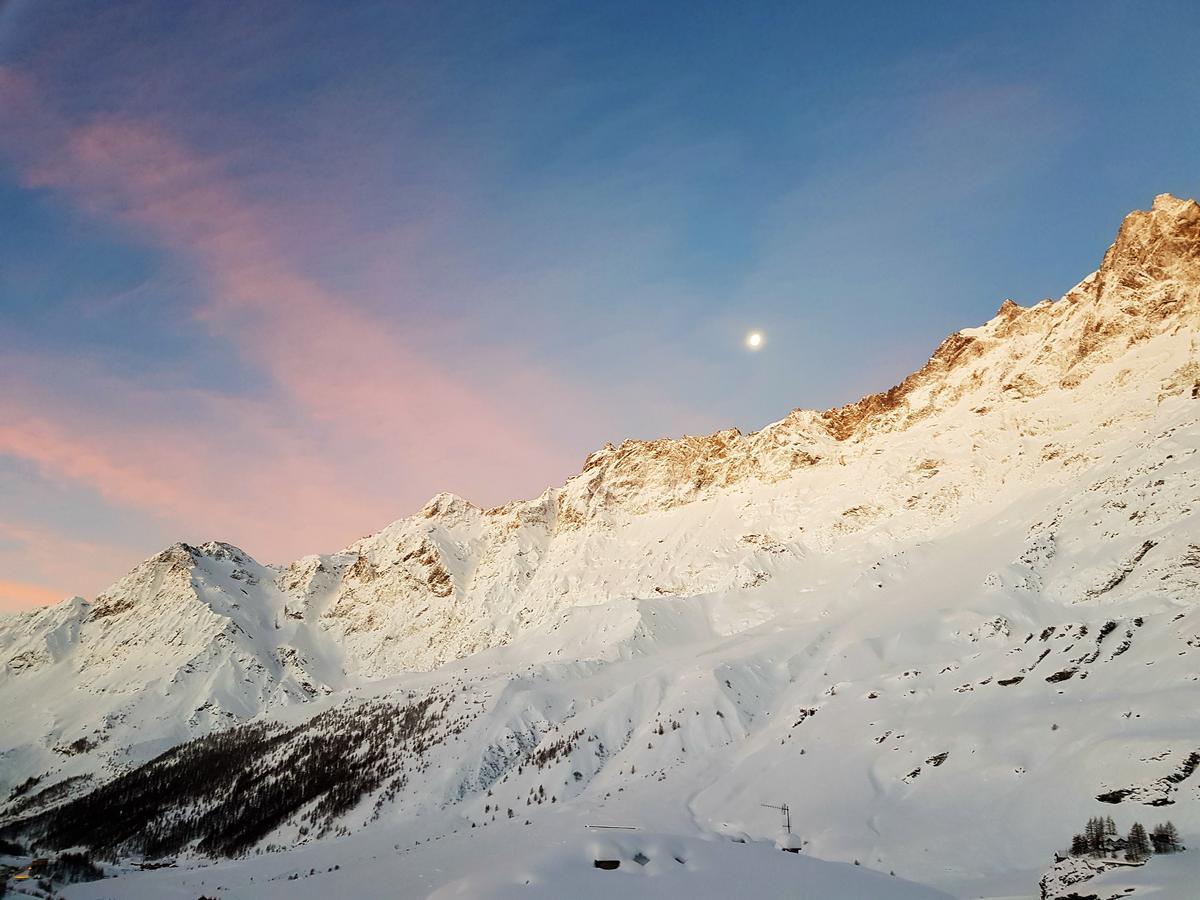 Hotel Meuble Mon Reve Breuil-Cervinia Bagian luar foto