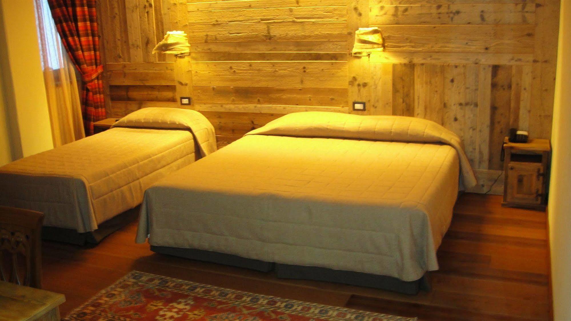 Hotel Meuble Mon Reve Breuil-Cervinia Bagian luar foto