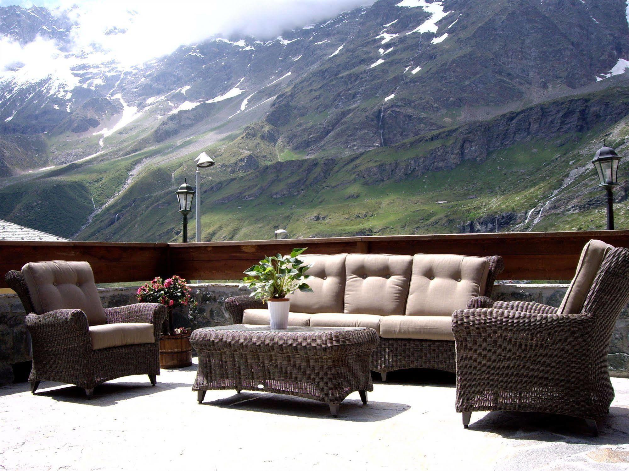 Hotel Meuble Mon Reve Breuil-Cervinia Bagian luar foto