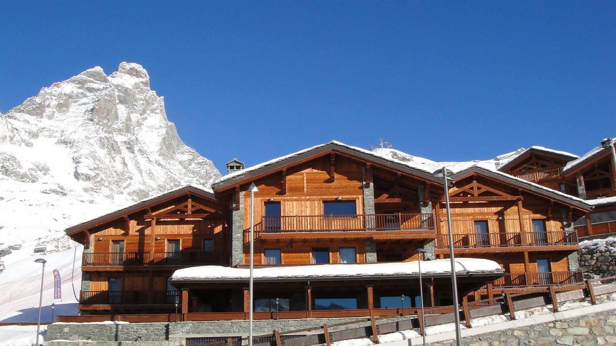 Hotel Meuble Mon Reve Breuil-Cervinia Bagian luar foto