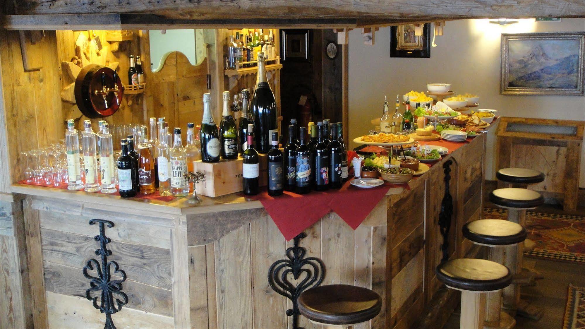 Hotel Meuble Mon Reve Breuil-Cervinia Bagian luar foto